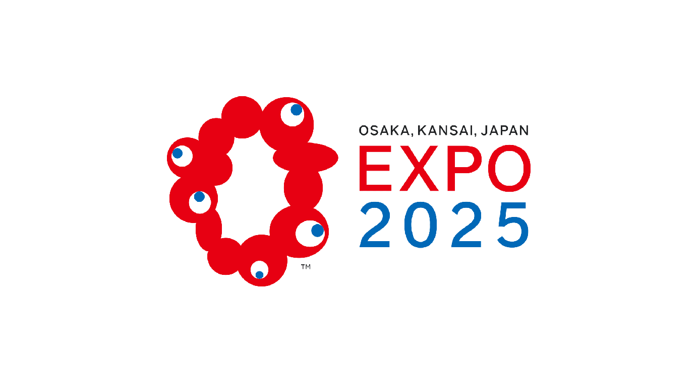 Obraz przedstawia logotyp wystawy Expo 2025 składający się z czerwonej litery O złożonej z małych kół w kolorze czerwonym oraz napisu Expo 2025